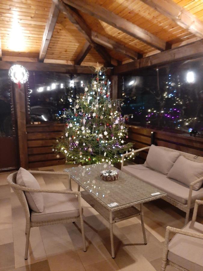 Licko Petrovo Selo Apartments Paradise מראה חיצוני תמונה